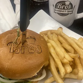 Poutine Burger Lunch