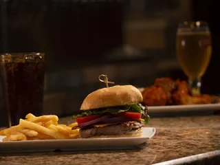 Mike's Pizza & Pub