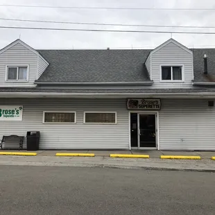 We need pride in our homemade salads and fresh cut meat. We have a variety of smoked meats and cheeses!! One of Butler's hidden gems!!