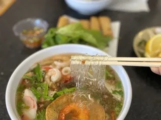 Hoa Viet Noodles & Grill