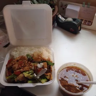 5.60$ chicken with mixed vegetables lunch combo with hot sour soup. If that's not a deal I don't know what is!