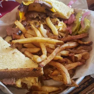 Grilled Mac & Cheese Sandwich