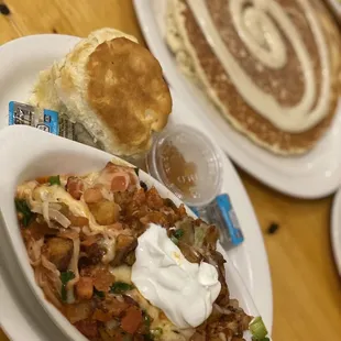 Cinnamon Roll Pancakes (2) P1. Potato with Black Beans