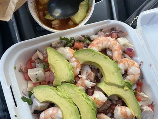 Tacos Y Mariscos Las Paisas