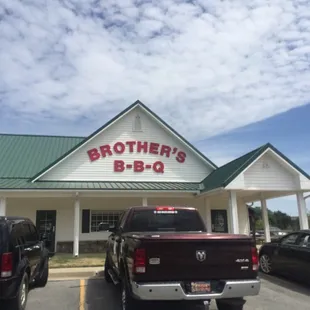 Brother's B-B-Q