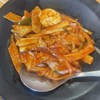 Spicy Rice Cake Dish