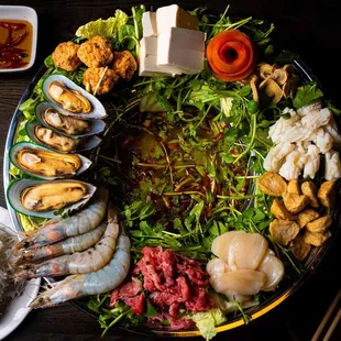 84. Lau Thai
Spicy Thai soup served with a combination of seafood, beef, rice noodles, tofu and Chinese watercress