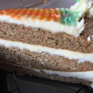 Slice of carrot cake to go