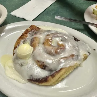 Fresh Baked Cinnamon Rolls