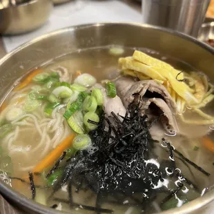 Gom Tang Noodles Soup