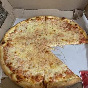 Looks good but was awful. The sauce tasted like spoiled pickles.