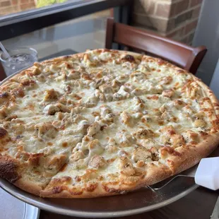 Chicken Alfredo Pizza
