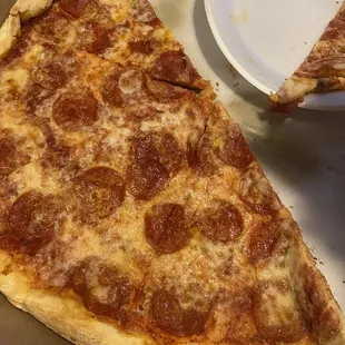 16 inch pepperoni pizza