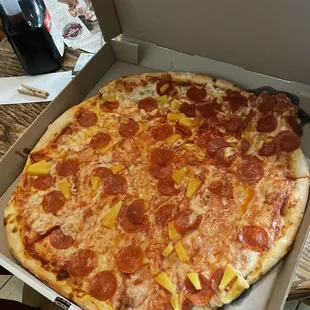 XL pepperoni and pineapple pizza.