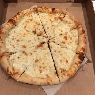 Small blanco pizza *a-ok