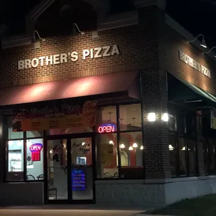 Welcome to Brothers Pizza Wittier dr!