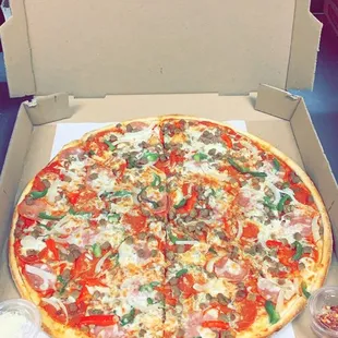 Supreme xl pizza