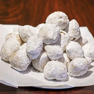 Zeppolis