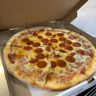 Pepperoni pizza