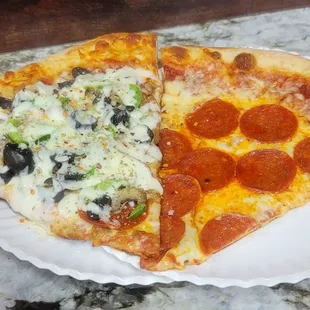 Brother&apos;s Special &amp; Pepperoni slices