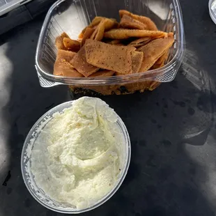 Pita chips with jalapeño garlic dip