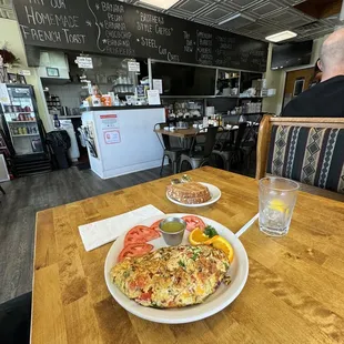 Chela&apos;s Chicken Fajita omelet with Toast