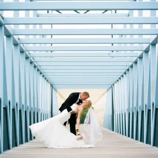 We love dips, we love dips even more when we have a cool bridge backdrop to work with.