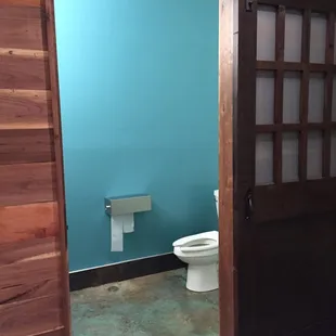 eco-friendly and stylish bathrooms!