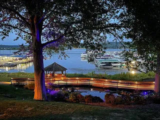 Fourwinds Lakeside & Marina