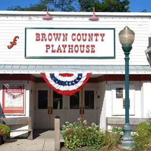 Our charming face gives little hint of the 426 seats inside.