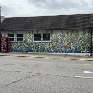 Since there's a couple hundred crafty stops in Nashville, this is the winery presently next door to the sunflowers.