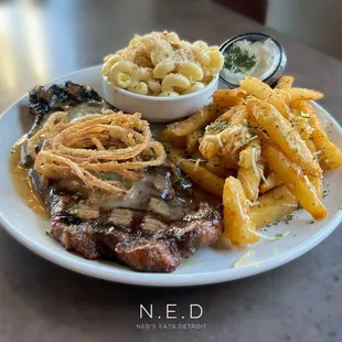Brewmaster NY Strip Steak with Garlic Parm Fries and Mac and Cheese