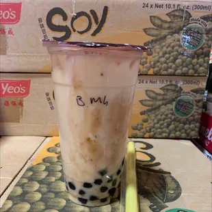 Large bubble green tea with less ice