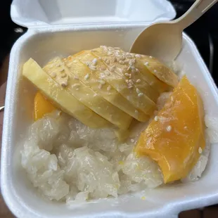 Mango sticky rice, so freaking good I almost cried I'm not even kidding. Vegan and so delicious it's just perfect! Go get it right now
