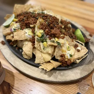 CHORIZO LIME NACHOS