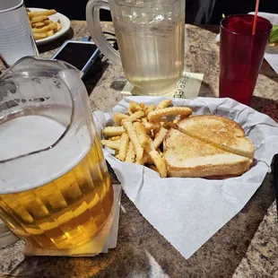 Beer, ham n cheese samich, fries!
