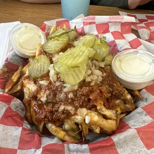 Loaded chili fries