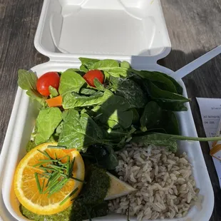 Chimichurri tofu with brown rice and salad