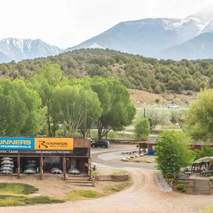 The Browns Canyon Riverside Grill and River Runners Boathouse with the Collegiate Peaks in the background.