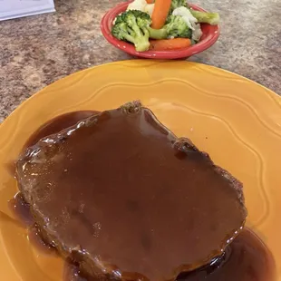 Homemade meatloaf and veggies so delicious!!