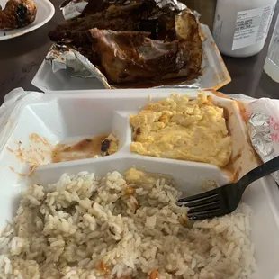 Rice &amp; gravy, Mac Cheese was mushy and Ribs was ON POINT