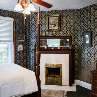 The Blue Room. Queen room with Fireplace, Vizio Smart TV and private bath.