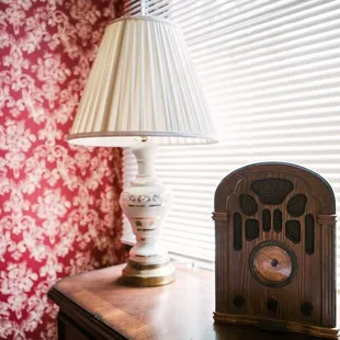 Lincoln Room/Suite. Available as single room or two room suite.