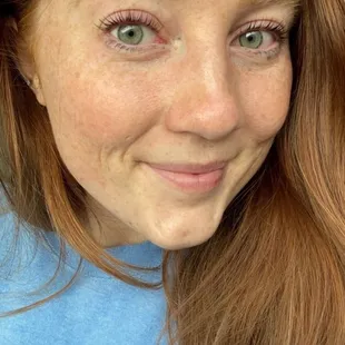 Eyelash tint &amp; lift