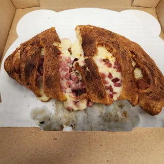 Staten Island Calzone
