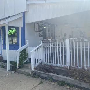Old fashioned themed ice cream hut