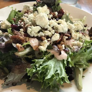 Gorgonberry Pecan Salad