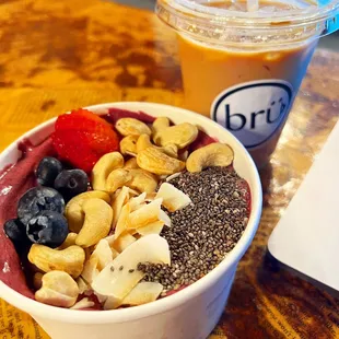 Acai Berry Bowl &amp; Latte