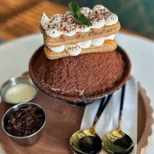 IG: @abbyandmattyeats | tiramisu bingsoo