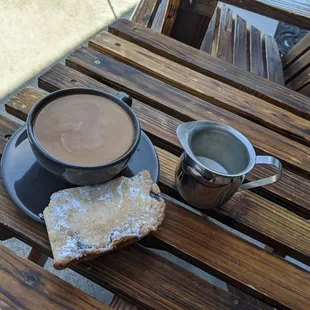 Short bread and coffee